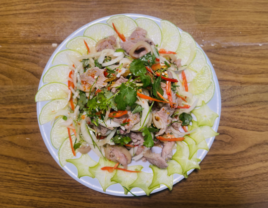 GỎI DÊ TÁI CHANH
