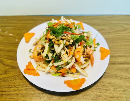 GỎI SEN TÔM THỊT