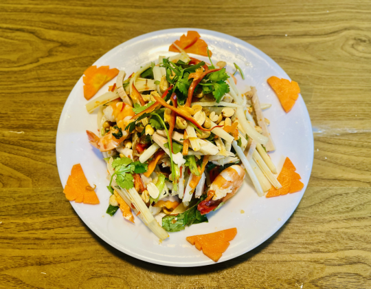GỎI SEN TÔM THỊT