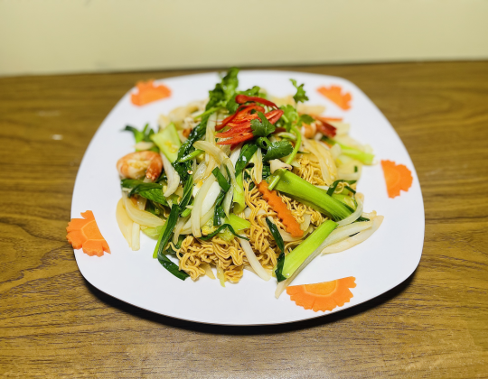 MÌ GÓI XÀO HẢI SẢN